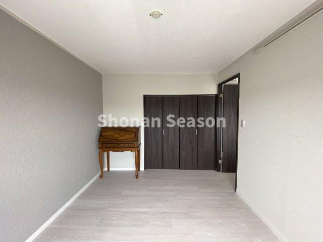 【収納】 | 各居室に大容量の収納が完備され、お部屋ごと荷物が片付きます。