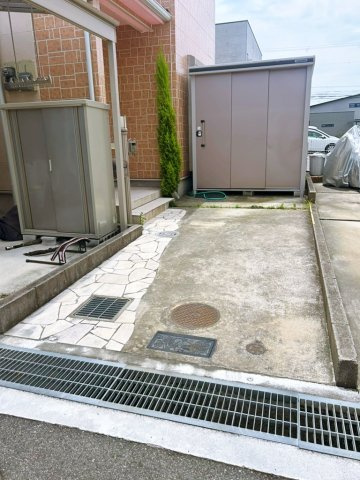 和泉市池田下町　中古建ての駐車場