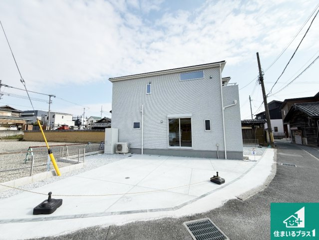 泉南郡熊取町野田　新築一戸建てのトイレ|シンプルなトイレは落ち着く空間！お手入れも簡単です！