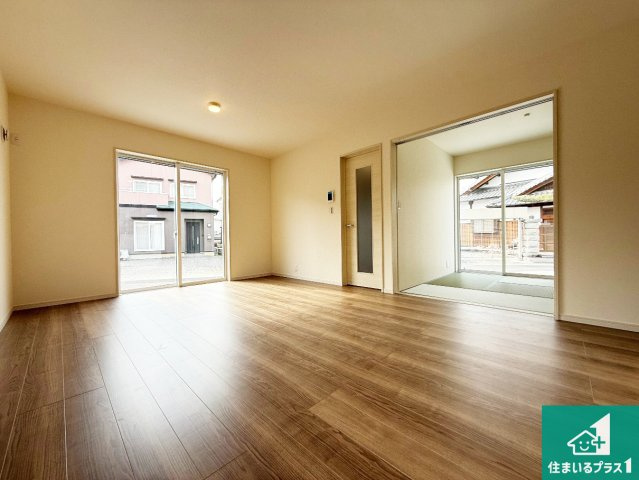 泉南郡熊取町野田　新築一戸建ての外観|現在建築中！落ち着いた街並みで新生活を始めることが出来そう！周辺の物件も併せてご紹介させて頂きます！