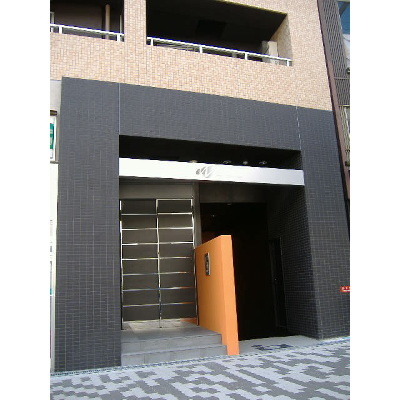 W.O.B　SHINMACHIのエントランス|きれいな内装です