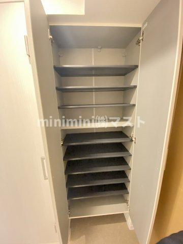 フォーリアライズ難波シエロの収納