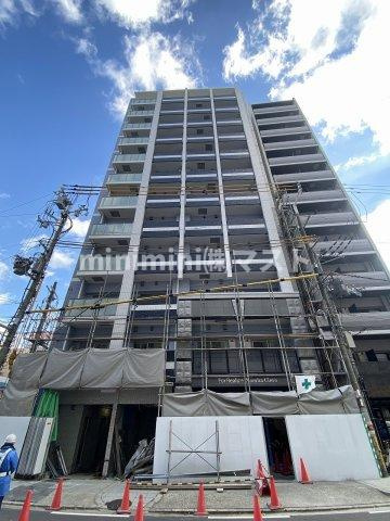 フォーリアライズ難波シエロのエントランス