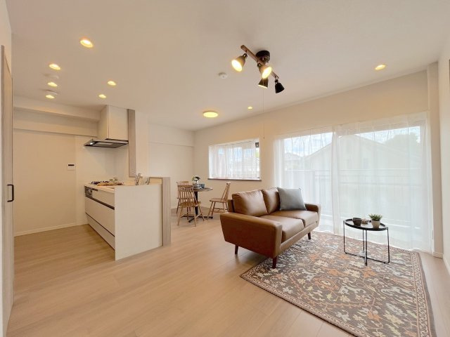 ライオンズマンション野間大池南の居間・リビング