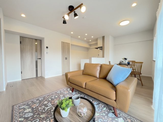 ライオンズマンション野間大池南の居間・リビング