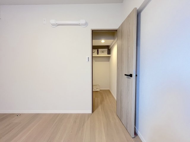 ライオンズマンション野間大池南の洋室