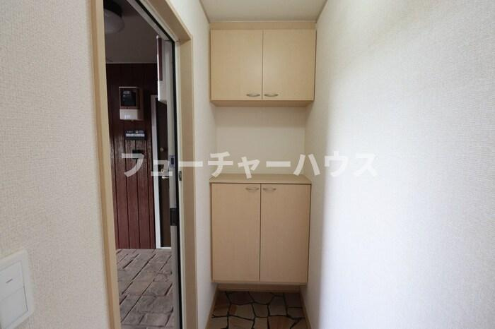 ＲＯＹＡＬ　ＧＡＲＤＥＮ　ＣＡＳＡＨＡＲＡ　Ｇの玄関