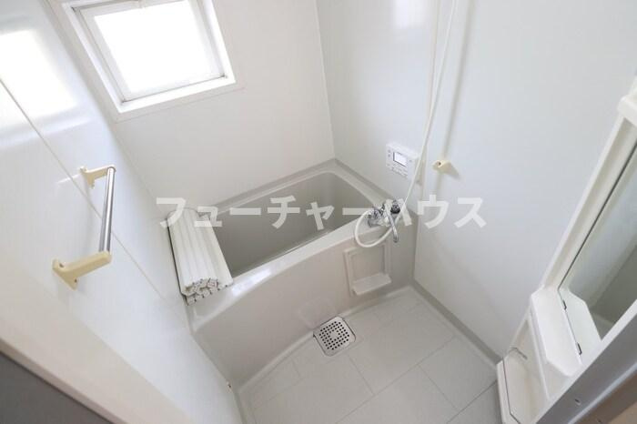 ＲＯＹＡＬ　ＧＡＲＤＥＮ　ＣＡＳＡＨＡＲＡ　Ｇの浴室