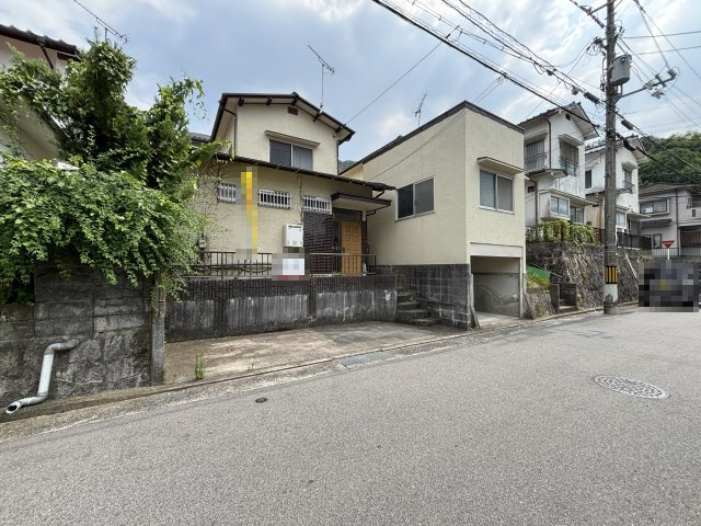 売土地　相田３丁目の前面道路含む現地写真