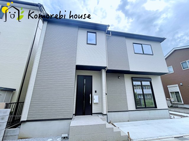 桶川市末広　1期　新築一戸建て　ずっとプラス　01の外観|耐久性に優れたサイディング貼りの外観。雨風に強く、汚れにくい素材で美しさが長持ちします。日々のメンテナンス負担を軽減し、家族の暮らしをしっかり守る安心の新築住宅です。