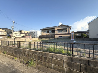 【外観】 | 徒歩10分圏内に買い物施設が点在して大変便利な立地です♪
