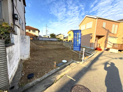 【前面道路含む現地写真】 | 【プレイワーク土師町5丁】土師小・道路幅6ｍ・新築建売・4LDK・車2台