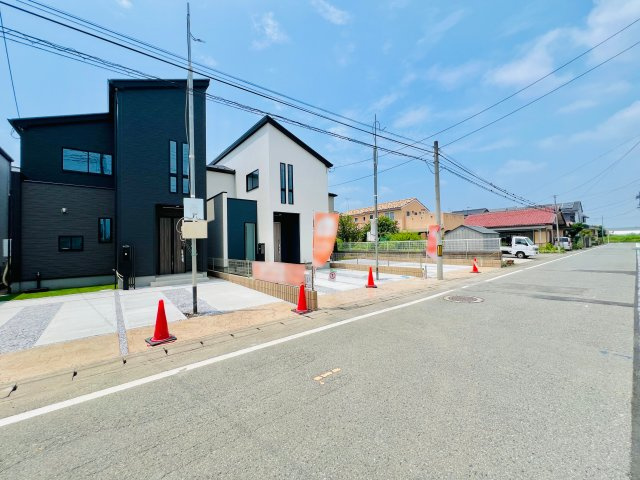 高崎市浜尻町の前面道路含む現地写真|駐車スペース２台以上可♪車の通りも少なく駐車も楽々♪