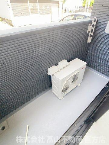 直方市神正町のアパートのバルコニー