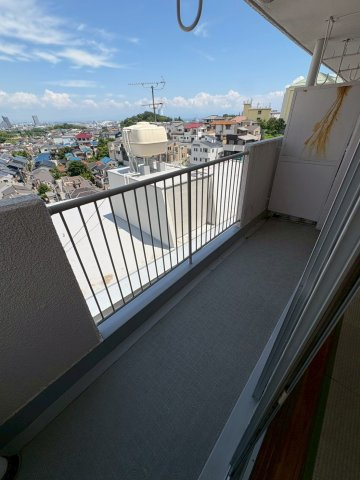 惣町サンハイツのバルコニー|お洗濯にも便利なバルコニー付き