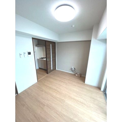 レジリエント江坂穂波町の洋室