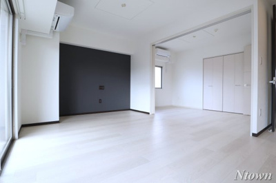 【居間・リビング】 | 茶屋ヶ坂ライズ | ゆったりとしたリビングです