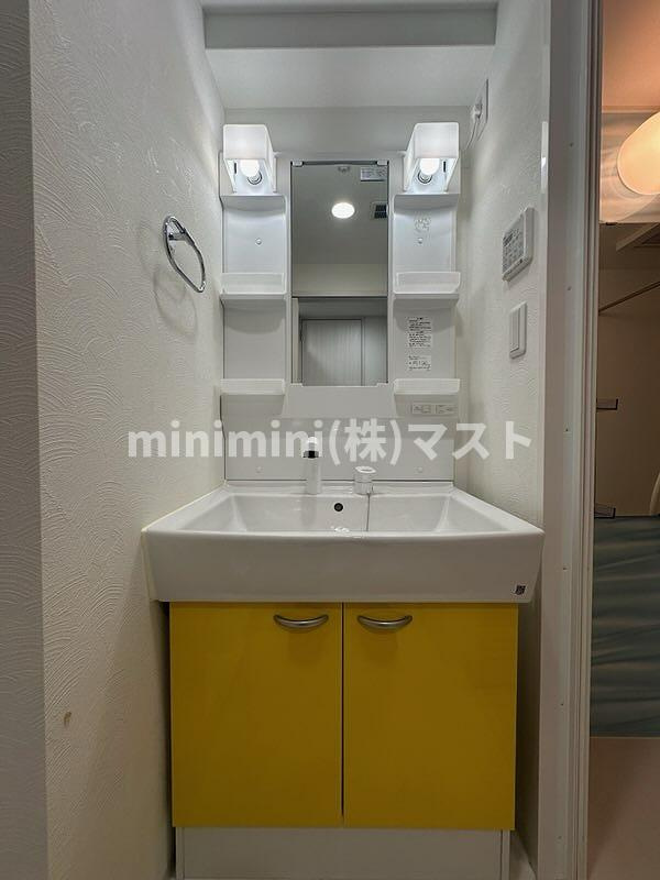 プライマル南森町パークビューの洗面所