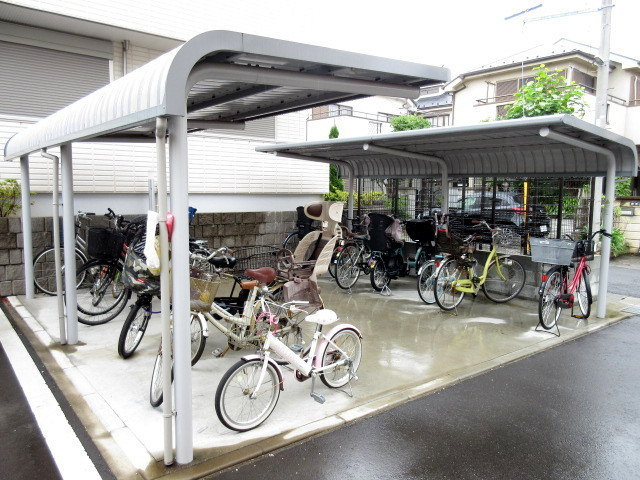 Ｃｏｕｒｔ　Ｖｉｌｌａ　上ノ原Ⅰのその他共用部分|★屋根付き駐輪場★