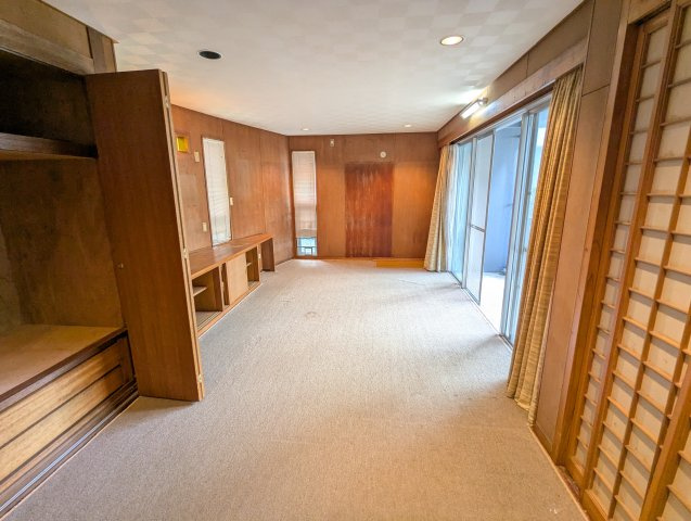 首里石嶺町中古戸建ての洋室