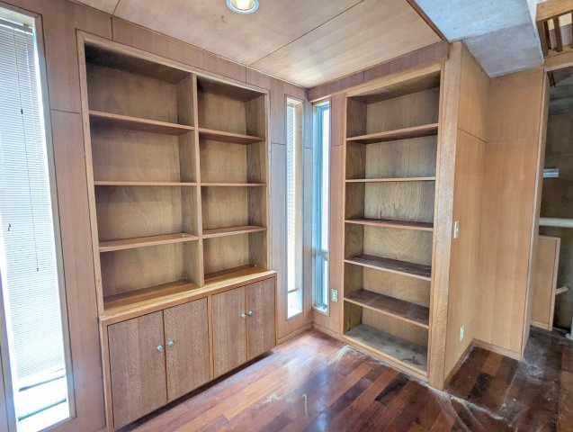 首里石嶺町中古戸建ての収納