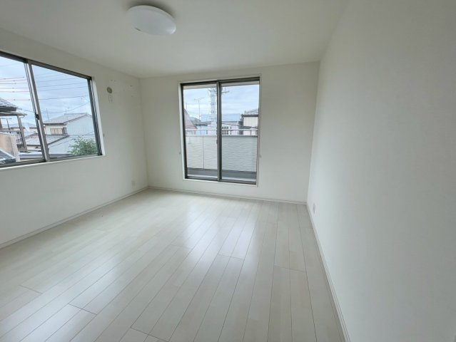 【洋室】 | 太田市藤久良町中古住宅