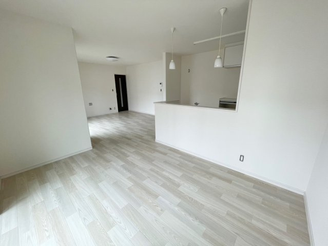 【居間・リビング】 | 太田市藤久良町中古住宅