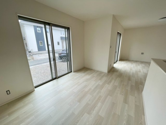 【居間・リビング】 | 太田市藤久良町中古住宅