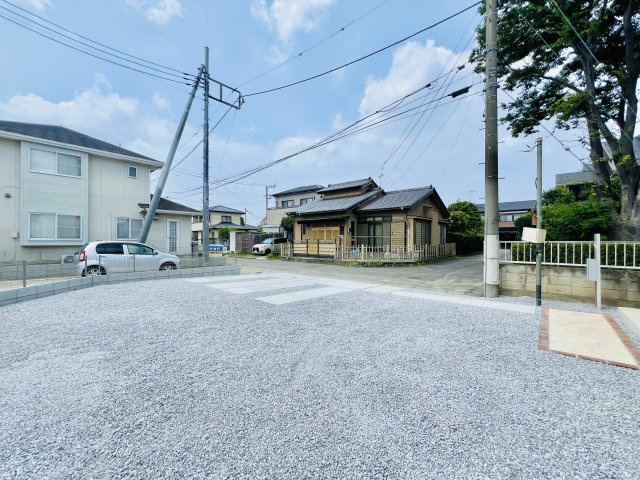 前橋市箱田町の前面道路含む現地写真|駐車スペース２台以上可♪車の通りも少なく駐車も楽々♪
