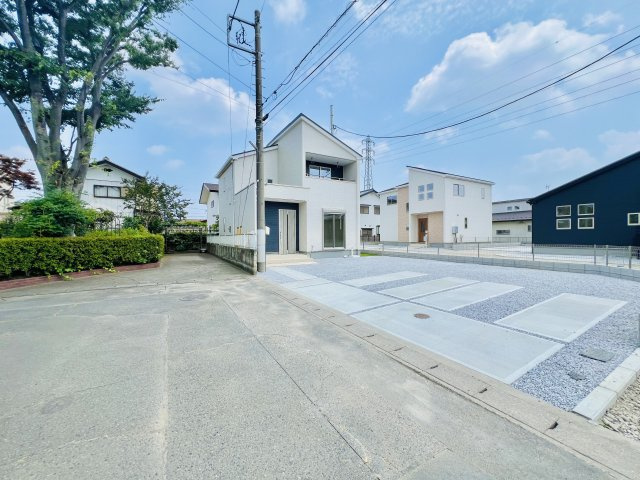 前橋市箱田町の前面道路含む現地写真|閑静な住宅地♪