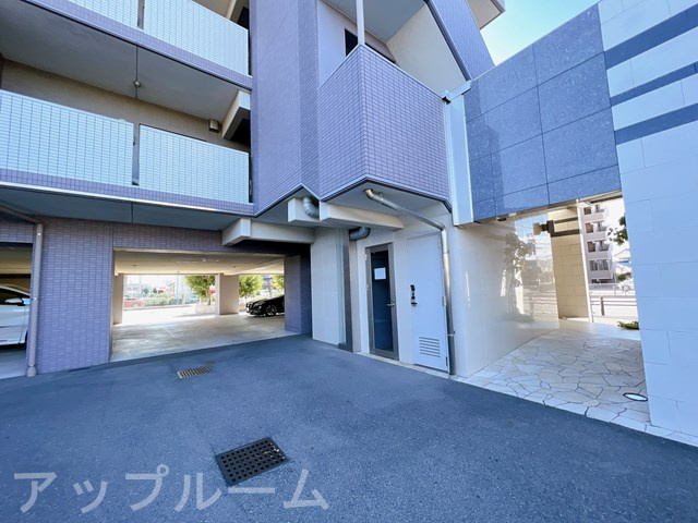 PASSAGGIOの駐車場