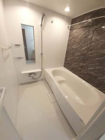 サン・フローラ　Ⅱの浴室