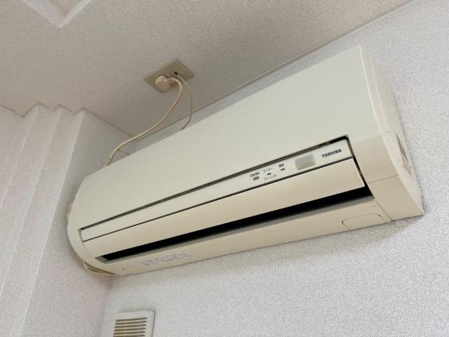 タイニーコートの設備|エアコン