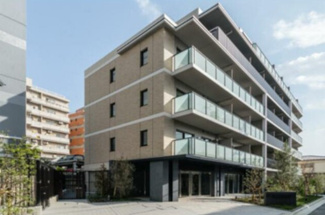 【外観】 | 鉄筋コンクリート造のがっちりとした建物。