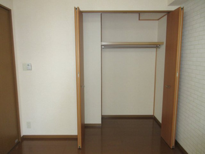 【収納】 | ウィルモア城東 | 洋室2