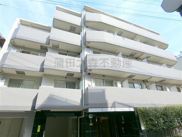 スカイコート蒲田弐番館の外観|2013年2月築　RC鉄筋コンクリート造5階建て1K～2DK総戸数40戸の人気分譲賃貸マンション
京急空港線糀谷駅近、京急本線京急蒲田駅も徒歩圏内の東京都大田区南蒲田3丁目