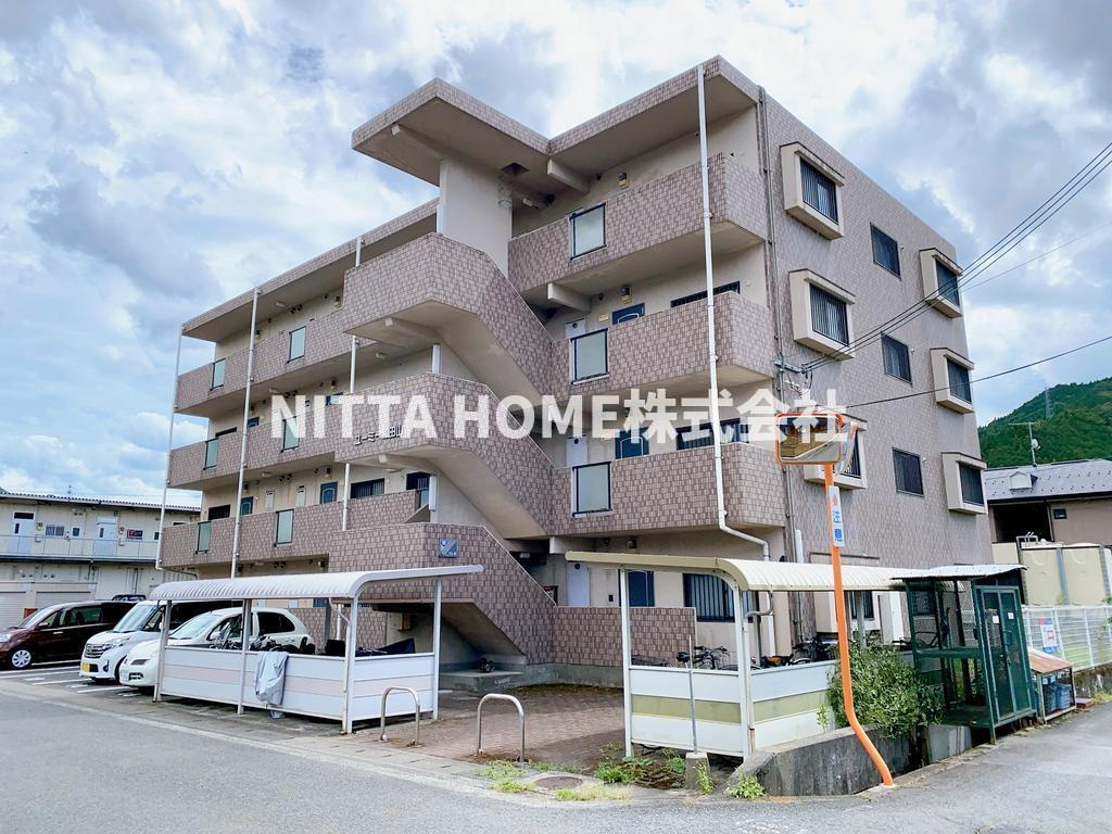 ユーミー和田山の外観|鉄筋コンクリート造の重厚感のあるマンションです☆
