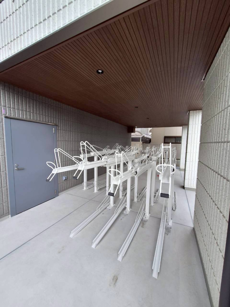 レガリアのその他|駐輪場