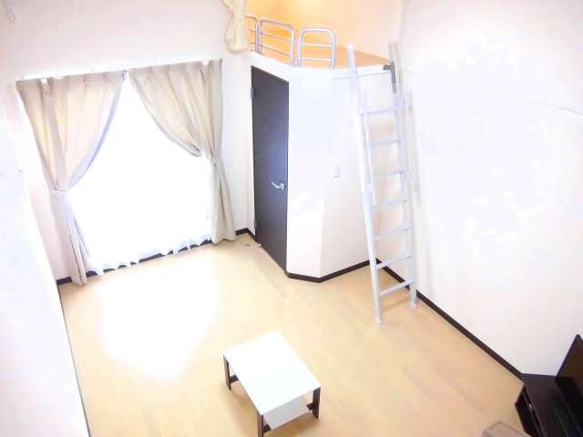 レオネクストカサラソの居間・リビング