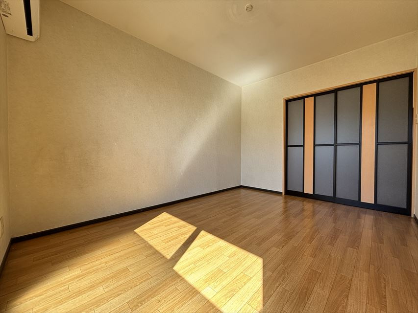 サンフラワー倉松Ⅰの洋室