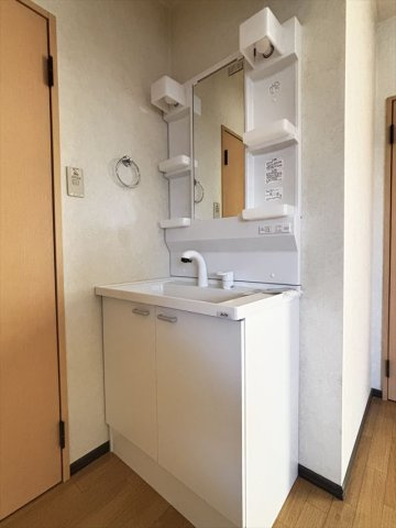 サンフラワー倉松Ⅰの独立洗面台