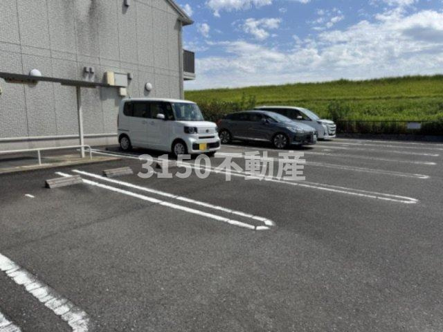 プレジオの駐車場