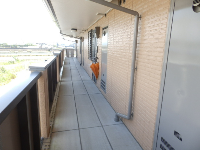 ビレッジ北久保 C棟のその他共用部分|共用部廊下