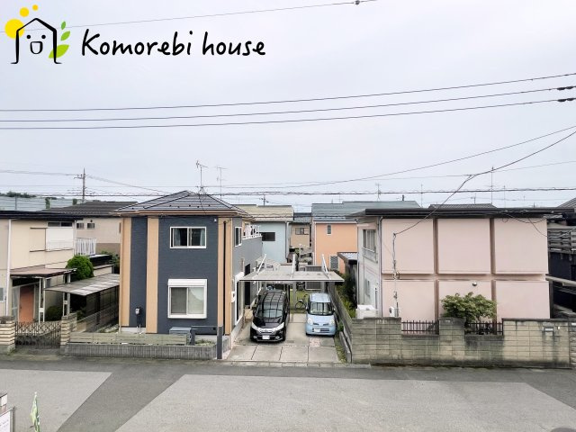 蓮田市緑町　13期　新築一戸建て　リガーレ　01の展望|高い建物に囲まれないため、バルコニーからの眺望は開放的。朝日や夕焼けの美しさを日々感じられる、心が落ち着く景色が広がります。