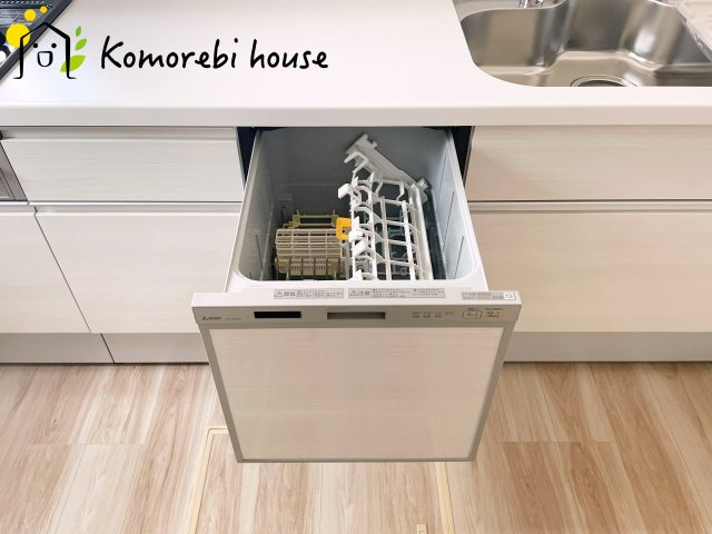 蓮田市緑町　13期　新築一戸建て　リガーレ　01のキッチン|コンパクトなキッチンで掃除もラクラク