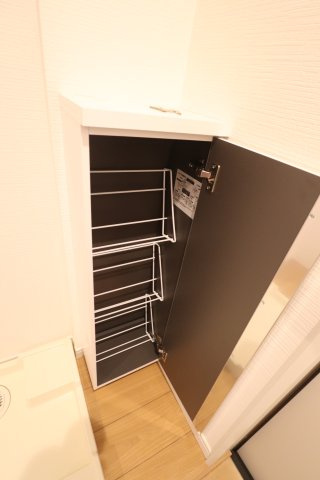 グランスクエア中野島の収納|同間取り別部屋の参考写真です。