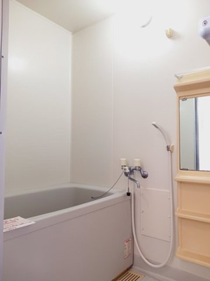 【浴室】 | シャルマンヴィラ | コンパクトで使いやすいお風呂です