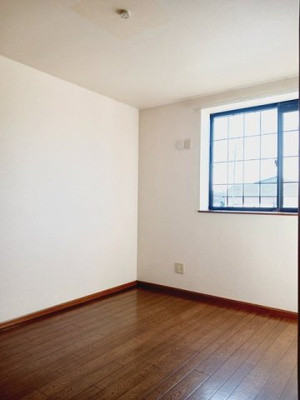 【内装】 | シャルマンヴィラ | 明るい色調の室内です