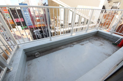 【バルコニー】 | 岡崎ビル