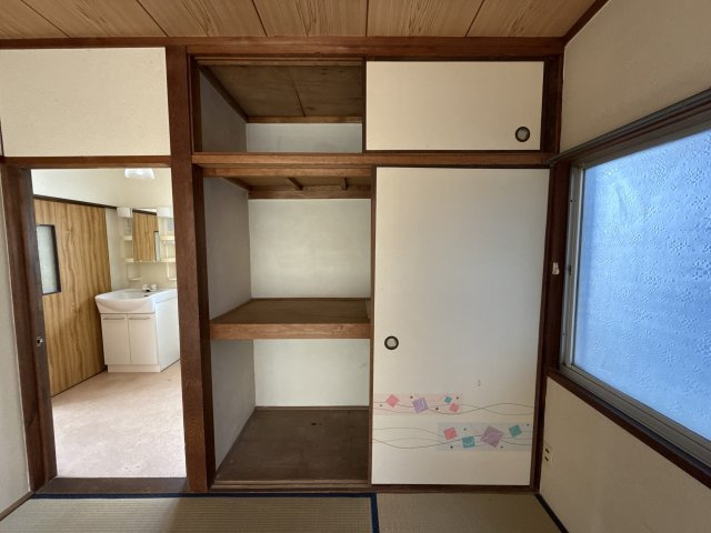 北今宿一丁目都藤貸家の収納